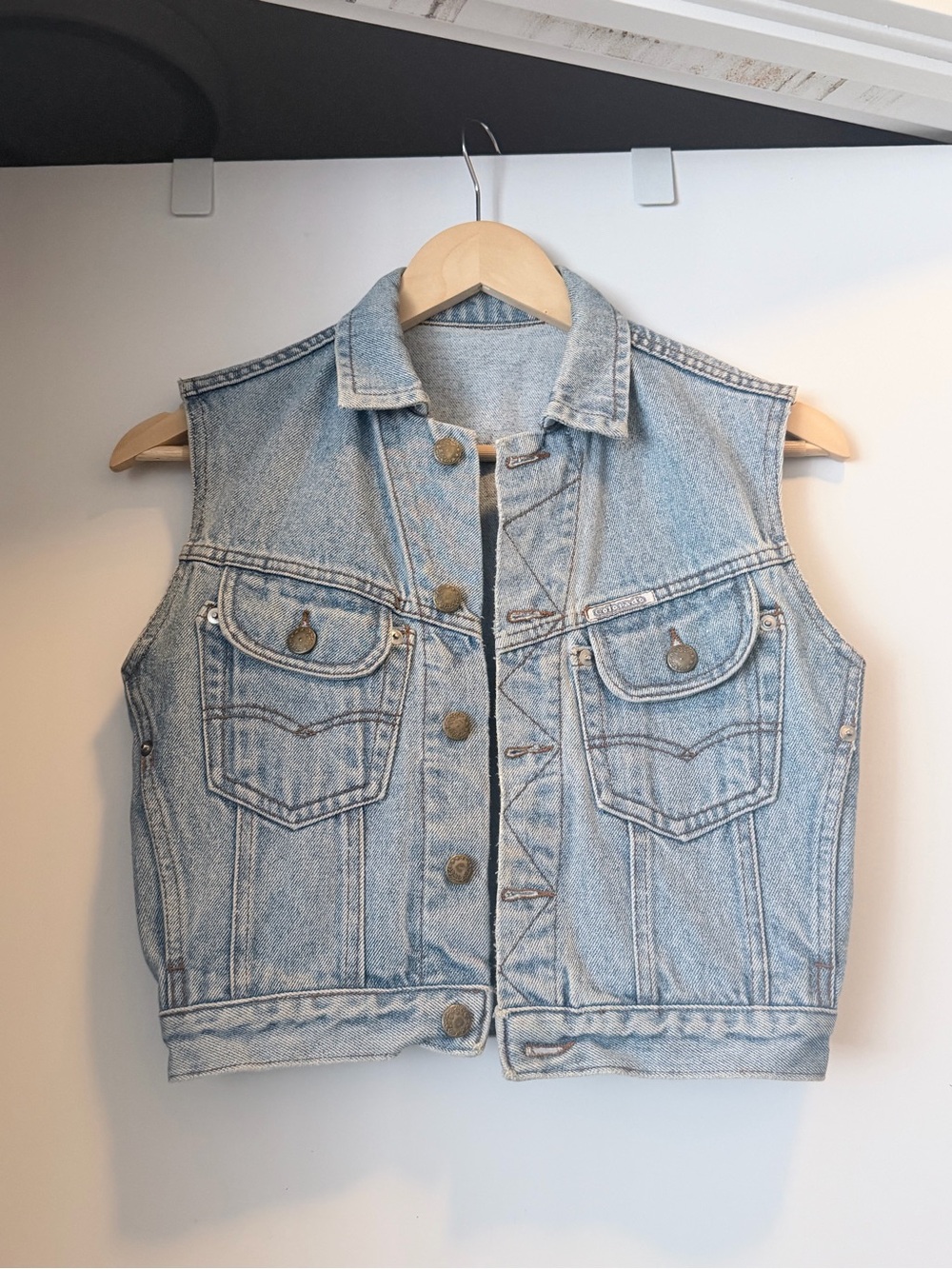 Light Wash Denim Vest - Classic Sleeveless Jacket